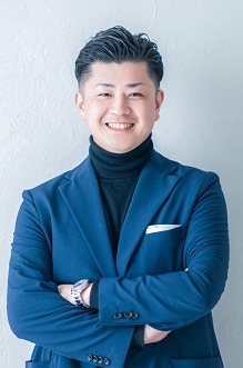 講師