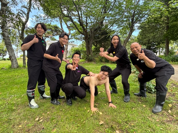 牧場で記念写真